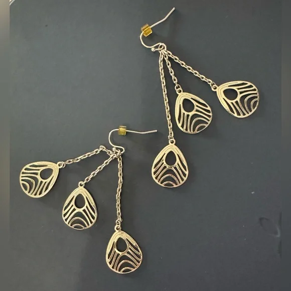 Lia Sophia Gold Filigree Dangle Earrings - Picture 2 of 4